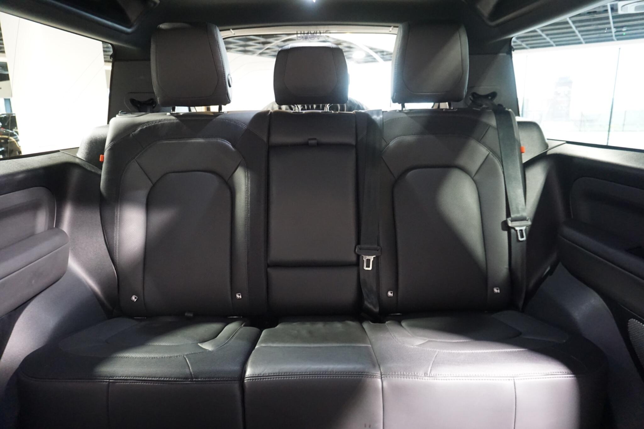 Land Rover Defender 90 3.0 D250 MHEV X-Dynamic HSE SUV 3dr Diesel Auto 4WD Euro 6 (s/s) (250 ps)